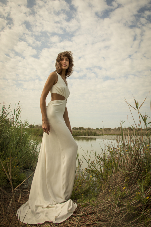 Boutique robes de mariée à Paris LILAR Paris - Robe de mariage fourreau LA NAISSANCE DE VENUS