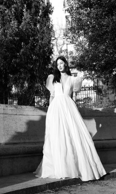 Createur-de-robes-de-mariee-a-Paris-Robe-de-mariee-moderne-boheme-et-chic-a-Paris-DREAM